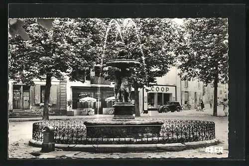 AK Crouy-sur-Ourcq, Place du Marché