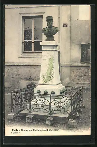 AK Esbly, Statue du Commandant Berthault