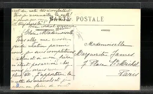 AK Fontaine-le-Port, Le Clocher, la Poste et la Mairie