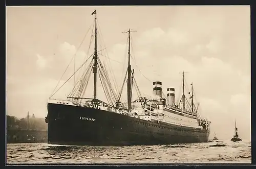 AK Passagierschiff Cleveland fährt in einen Hafen ein