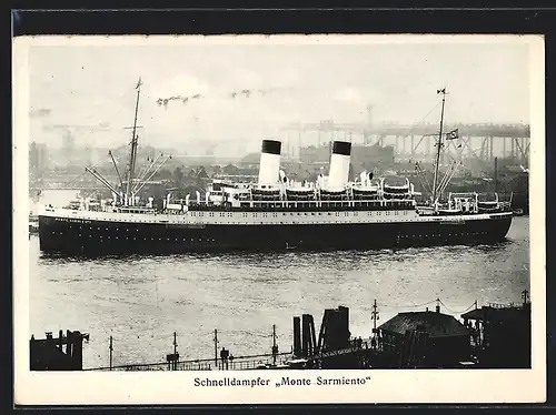 AK Passagierschiff Monte Sarmiento im Hamburger Hafen