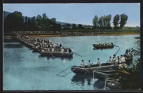 AK Pioniere beim Brückenbau, Pontonbrücke