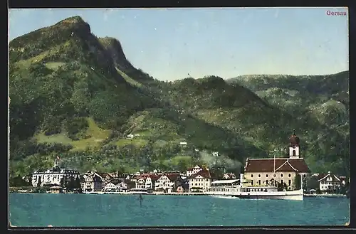 AK Gersau, Ortsansicht mit Bergen vom Wasser aus