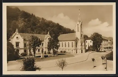 AK Dolny Kubín, Ortspartie mit Denkmal und Kirche