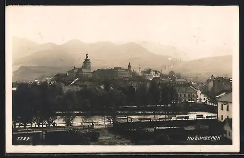 AK Ruzomberok, Blick zum Kloster mit Kirche