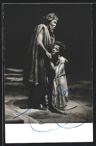 AK Opernsänger Gwyneth Jones in Szene, mit original Autograph