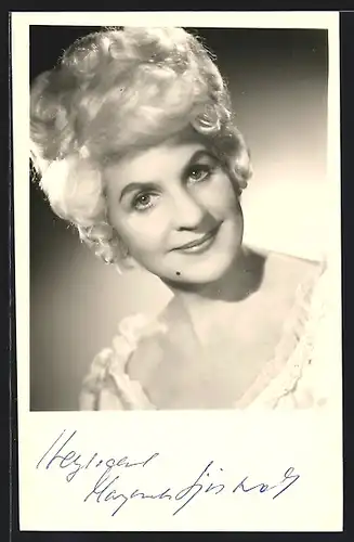 AK Opernsängerin Margarete Sjöstedt im weissen Kleid, mit original Autograph