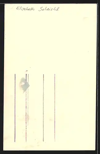 AK Opernsängerin Elisabeth Scheichl mit gepunkteter Bluse, mit original Autograph