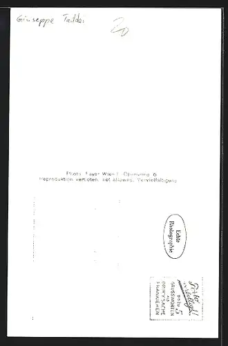 AK Opernsänger Giuseppe Taddei mit Krawatte, mit original Autograph