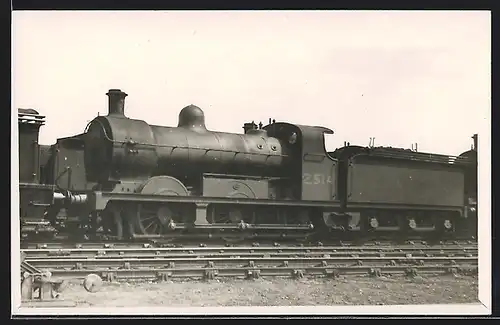 AK Englische Eisenbahn-Lokomotive mit Nr. 2514 der LNER