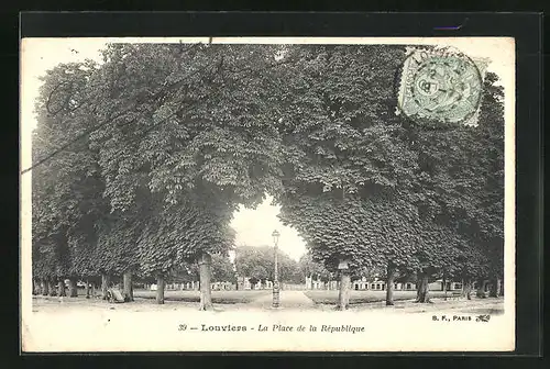 AK Louviers, la Place de la République