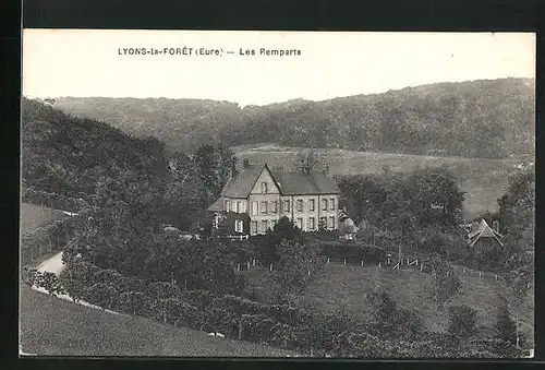 AK Lyons-la-Foret, les Remparts