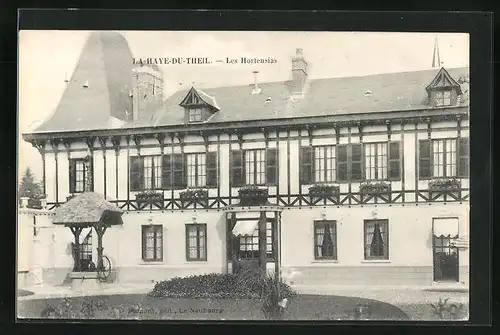 AK La Haye-du-Theil, Les Hortensias