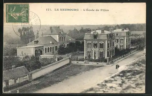 AK Le Neubourg, L`École de Filles