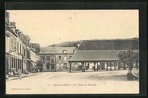 AK Lyons-la-Forêt, La Place du Marché