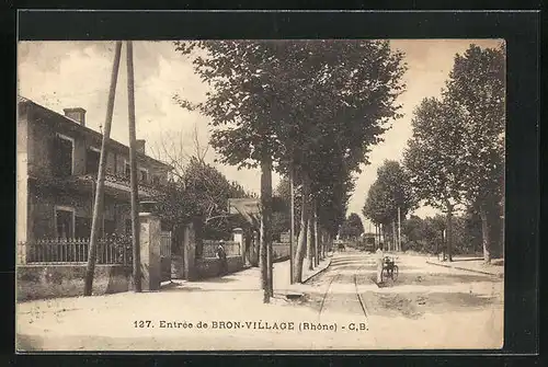 AK Bron-Village, Vue Générale, Strassenbahn