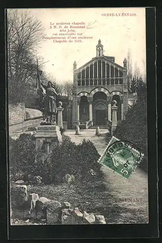 AK Beaunant, La moderne chapelle et Statue de Jeanne d'Arc