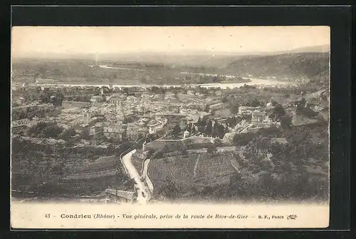 AK Condrieu, Vue gènèrale, prise de la route de Rive-de-Gier