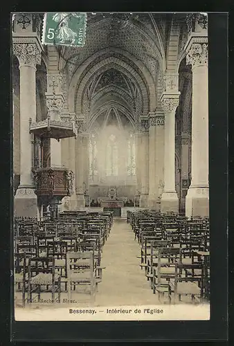 AK Bessenay, Intérieur de l'Eglise