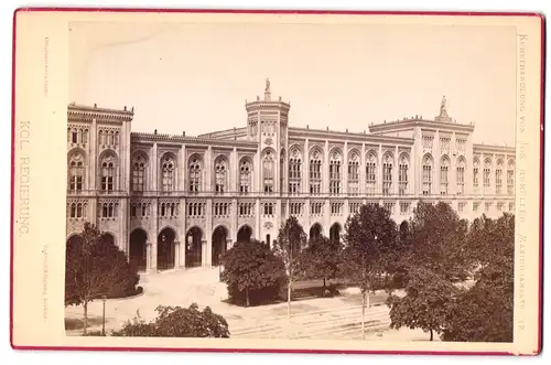 Fotografie Jos. Aumüller, München, Ansicht München, königliches Regierungsgebäude