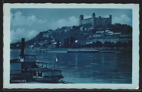 AK Bratislava, Blick vom Fluss zur Festung