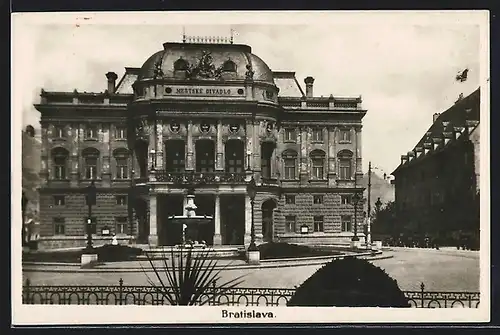 AK Bratislava, Mestske Divadlo