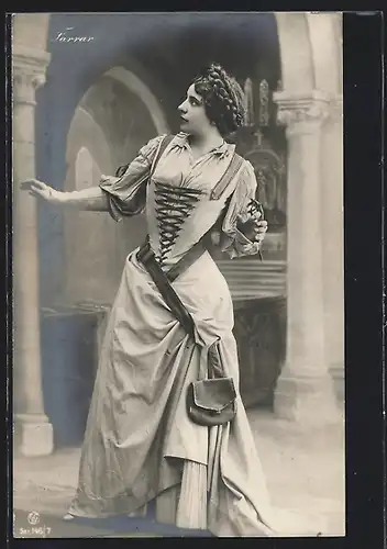AK Schauspielerin Farrar im Kleid