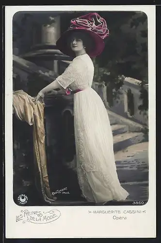 AK Opernsängerin Marguerite Cassini im weissen Kleid