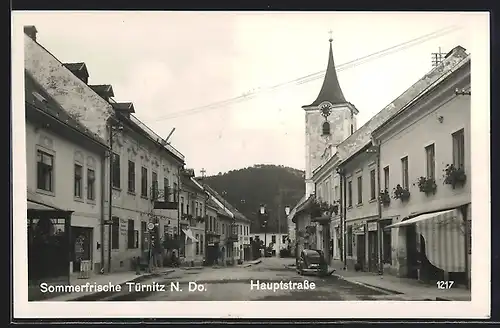 AK Türnitz N. Do., Hauptstrasse mit Auto