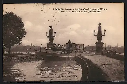 AK Briare, Le Pont-Canal, Ouvert à la circulation 1896, Dampfer