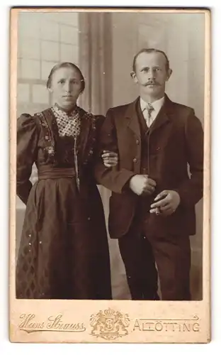 Fotografie Hans Strauss, Altötting, Portrait Ehepaar Maria und Engelbrecht Schild