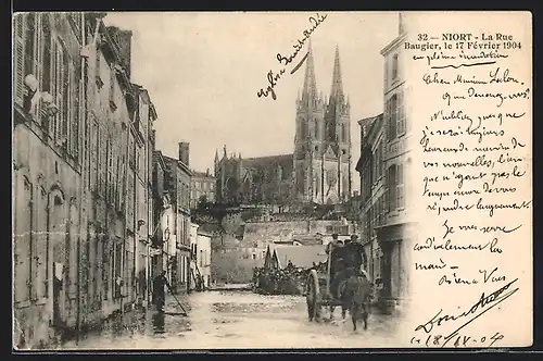 AK Niort, La Rue Baugier 1904, Strassenpartie mit Kirche bei Hochwasser