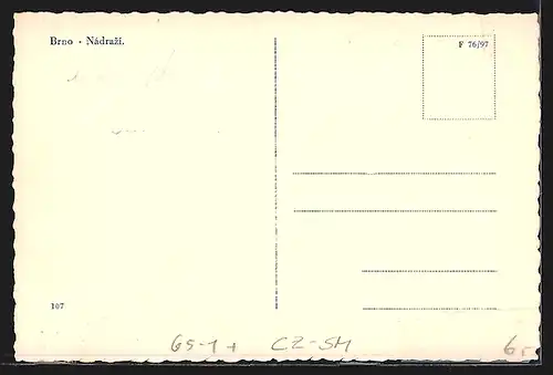 AK Brünn / Brno, Nádrazi, Bahnhof mit Strassenbahn