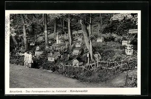 AK Beiseförth, Besucher an der Märchenmühle im Fuldatal
