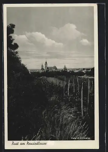 AK Rust am Neusiedlersee, Blick von den Feldern zur Kirche