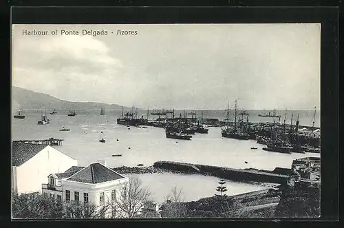 AK Ponta Delgada / Azoren, Ankernde Schiffe im Hafen