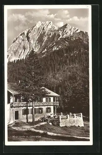 AK Musaueralmhütte mit Gernspitze, Teilansicht der Alpen