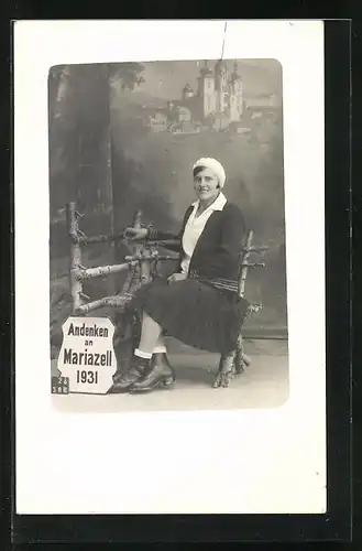 Foto-AK Maria Zell, Fräulein in Studiokulisse, 1931