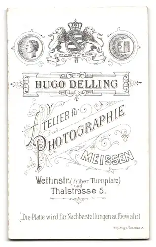 Fotografie Hugo Delling, Meissen, Portrait blonder Bube in Krawatte und Jackett