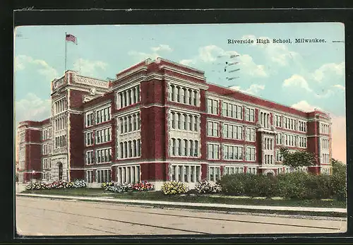 AK Milwaukee, WI, Riverside High School