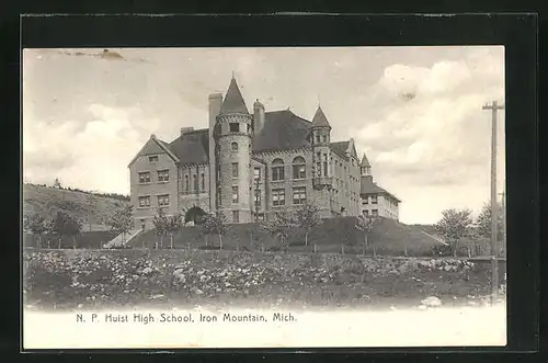 AK Iron Mountain, MI, N.P. Huist High School