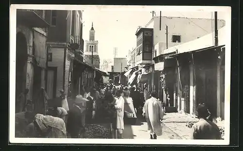 AK Tunis, Rue El Halfaouine, Boutiques et Personnes