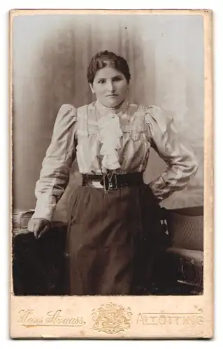 Fotografie Hans Strauss, Altötting, rückseitige Ansicht Altötting, Kirchen, vorderseitig Portrait