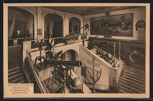 AK München, Deutsches Museum, im Treppenhaus