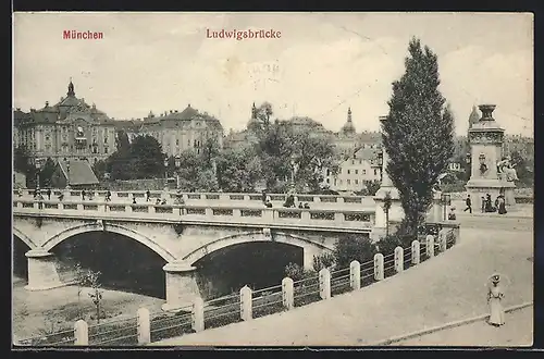 AK München, Partie an der Ludwigsbrücke