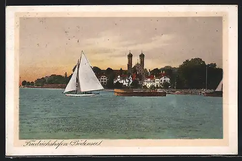 AK Friedrichshafen /Bodensee, Ortsansicht vom Wasser aus