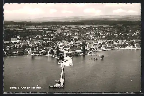 AK Immenstaad /Bodensee, Ortsansicht aus der Vogelschau