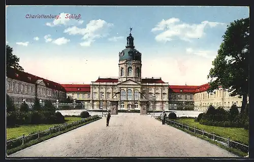 AK Berlin-Charlottenburg, Das Schloss