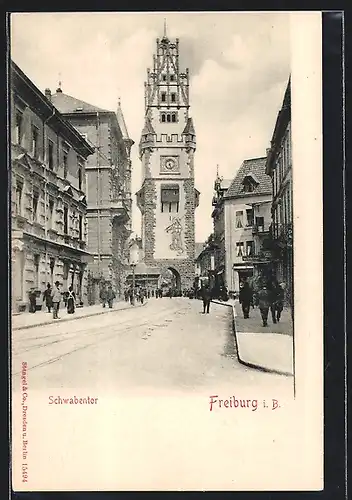 AK Freiburg im B., Passanten am Schwabentor