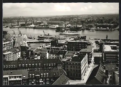 AK Kiel, Werft mit Umgebung aus der Vogelschau